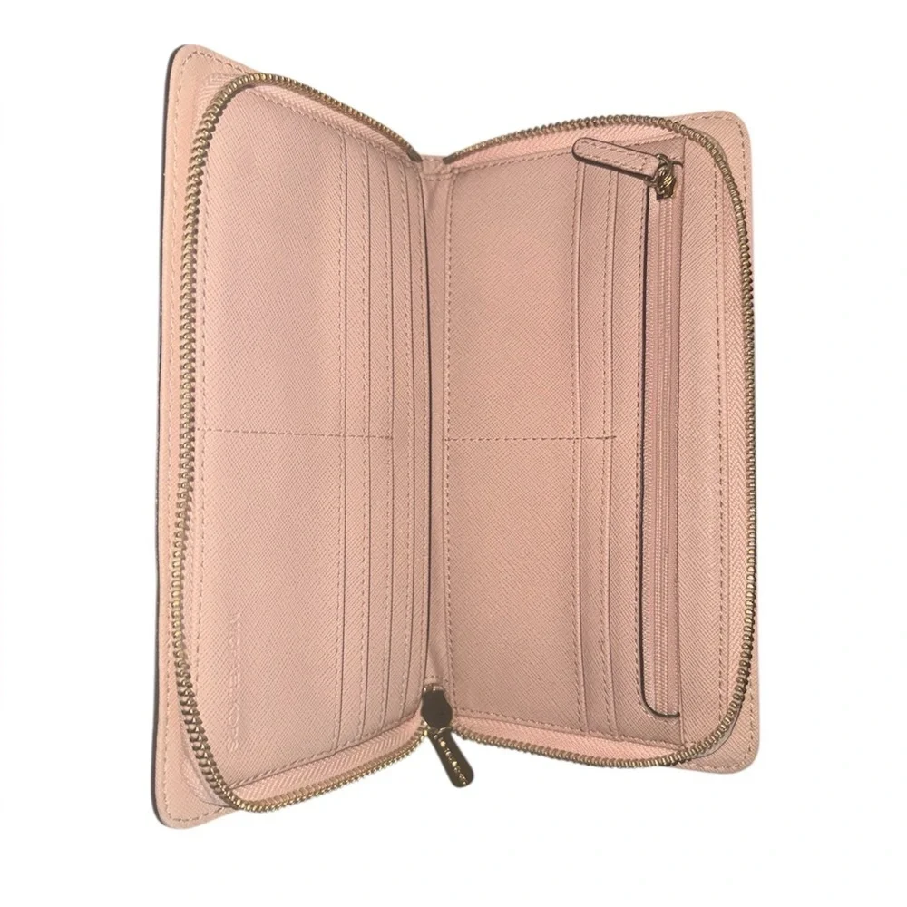 Michael Kors MK Hamilton Traveler Full Size Leather Zip Around Wallet 8” x 4”